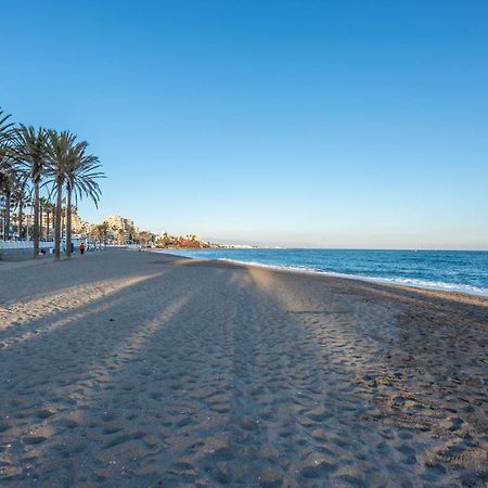 Modern Apartment Next To The Beach, Pets Friendly Benalmádena Eksteriør billede