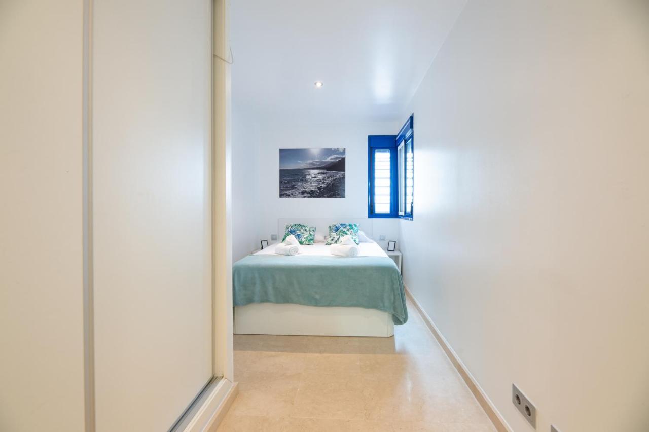 Modern Apartment Next To The Beach, Pets Friendly Benalmádena Eksteriør billede